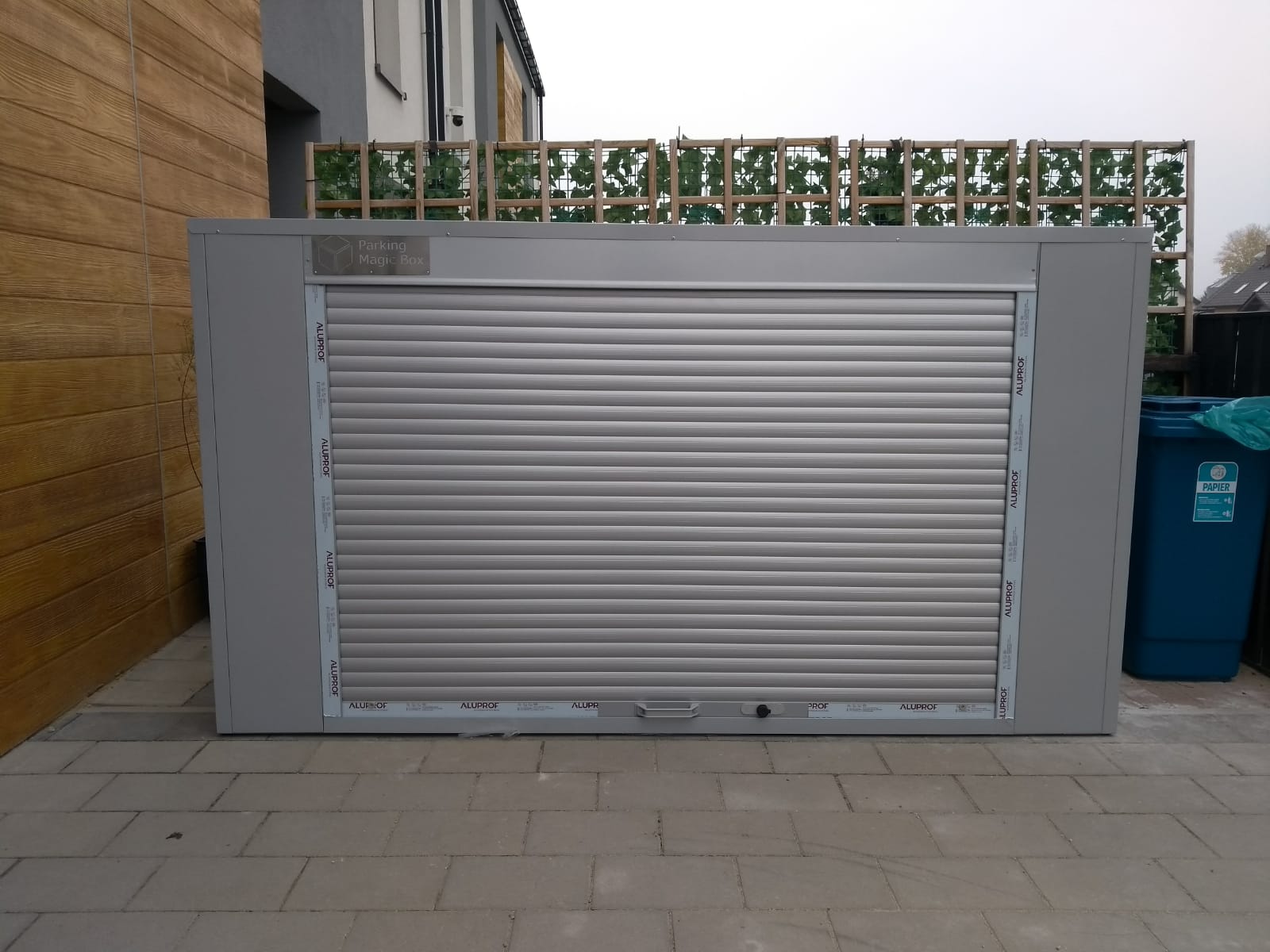 Szafa garażowa Parking Magic Box z roletą na wymiar